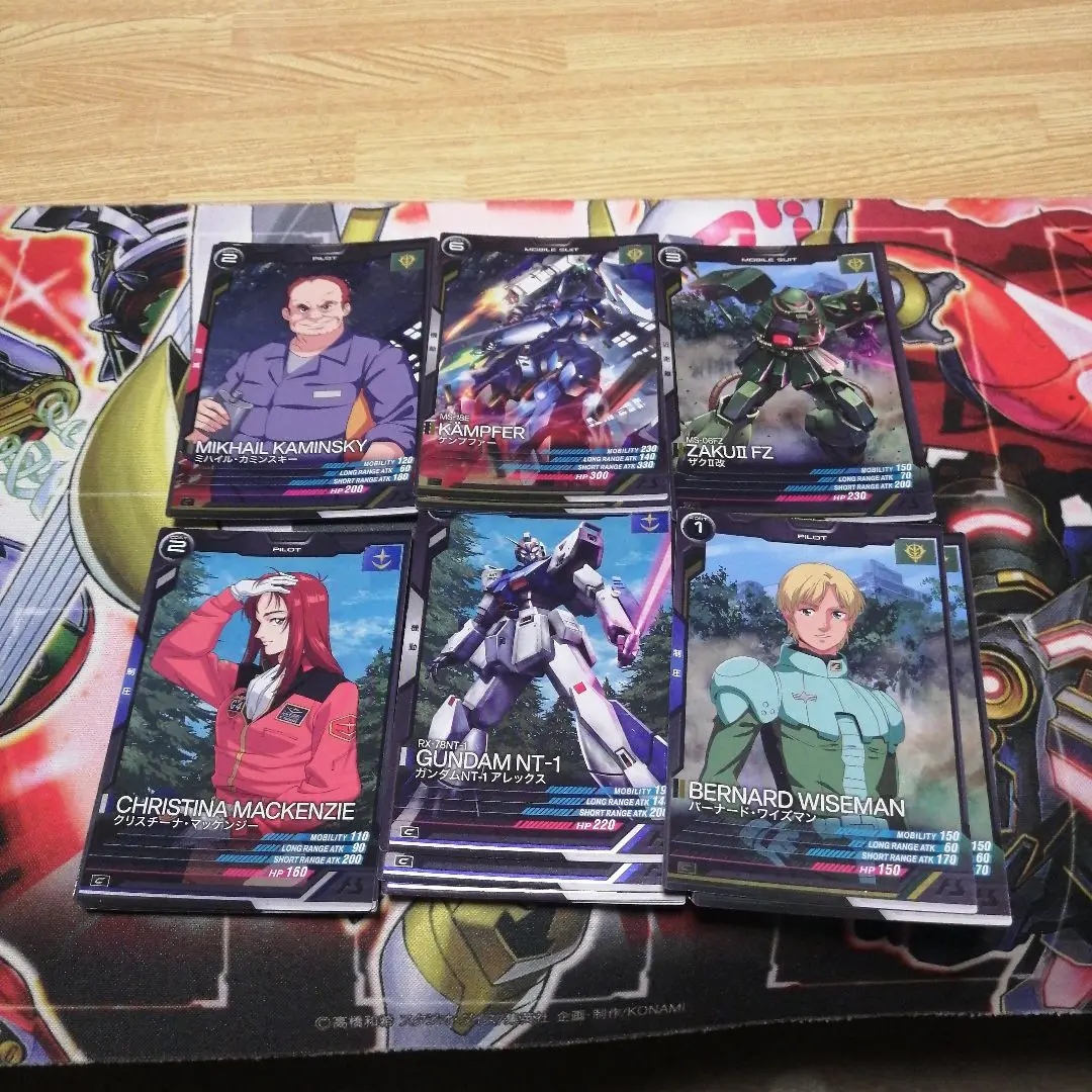 カードスリーブ　ガンプラ　4個セット　ザク　ガンダム　グフ　アッガイ ガンダム 一番くじ d賞 グフ 量産型ザク アッガイ フィギュア