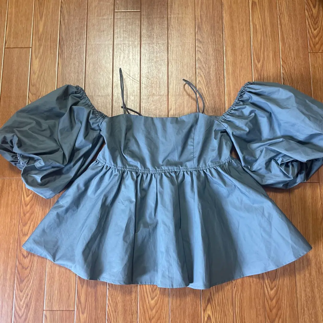 mideal ボリュームオフショルダーブラウス mideal（マイディール）の「volume off shoulder blouse