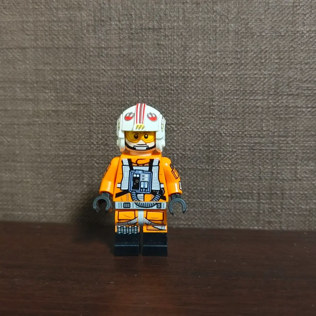 Thumbnail of LEGO Star Wars UCS 75355 Luke Skywalker's X-wing