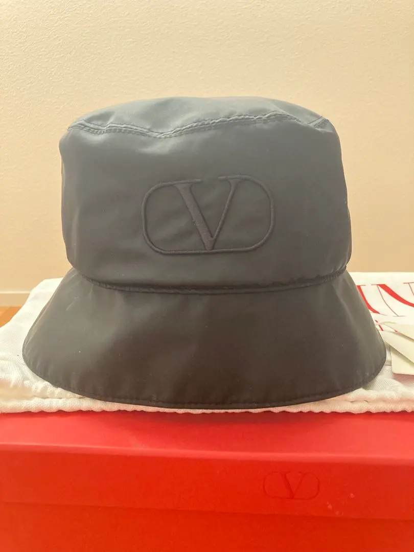 VALENTINO 【未使用美品】VALENTINO ヴァレンティノ Vロゴ