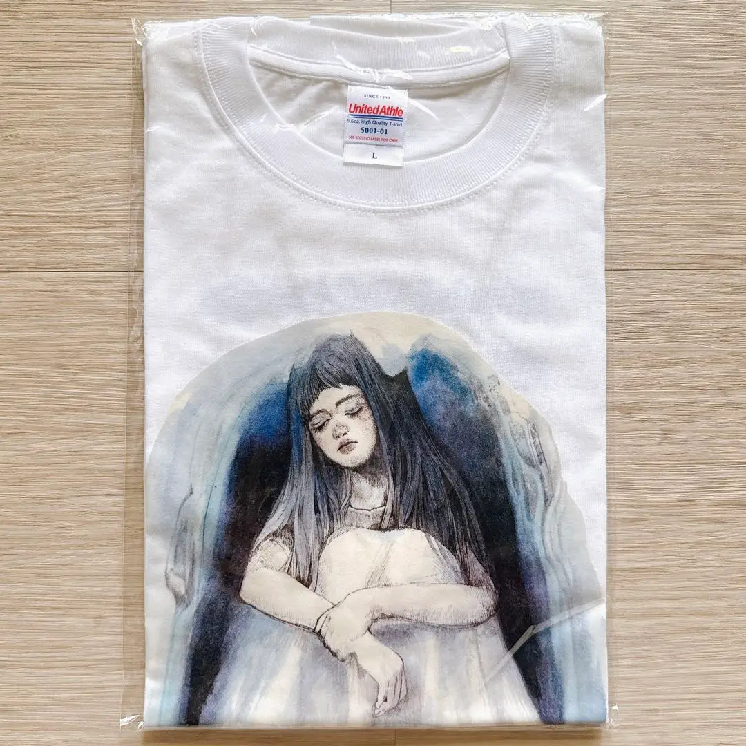 ヒグチユウコ 行方不明展 Tシャツ Lサイズ 未開封 Tシャツ（M）［絵: ヒグチユウコ］ / 行方不明展 : 行方不明展