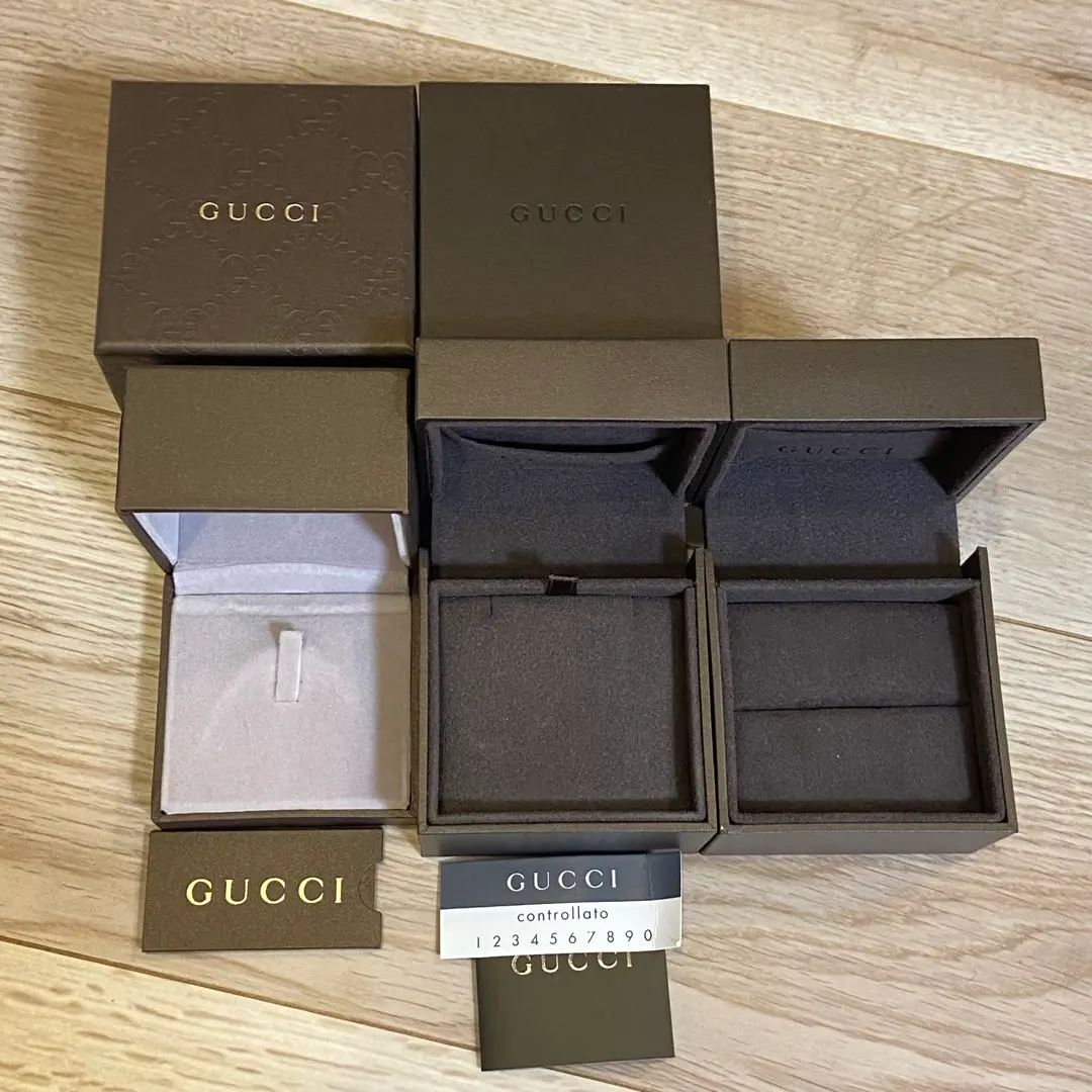 Thumbnail of GUCCI ring necklace empty box