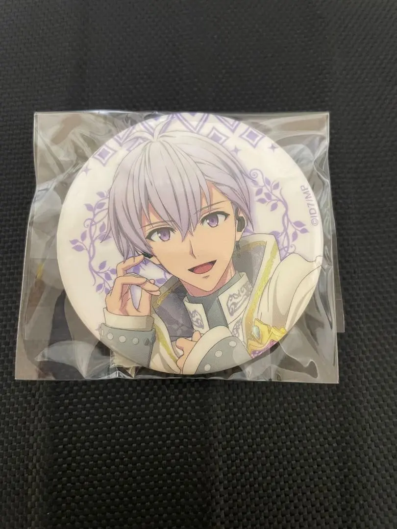 Thumbnail of I7 Sogo Osaka Movie NANA Bonus Can Badge