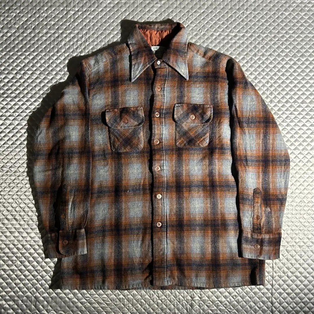 Thumbnail of 70s vintage wool check flannel shirt, great color combination, USA ombre