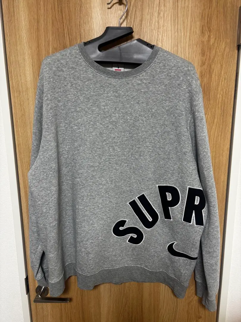 Supreme Nike Arc Crewneck シュプリーム ナイキ Supreme Nike Arc Crewneck (SS22) - $138