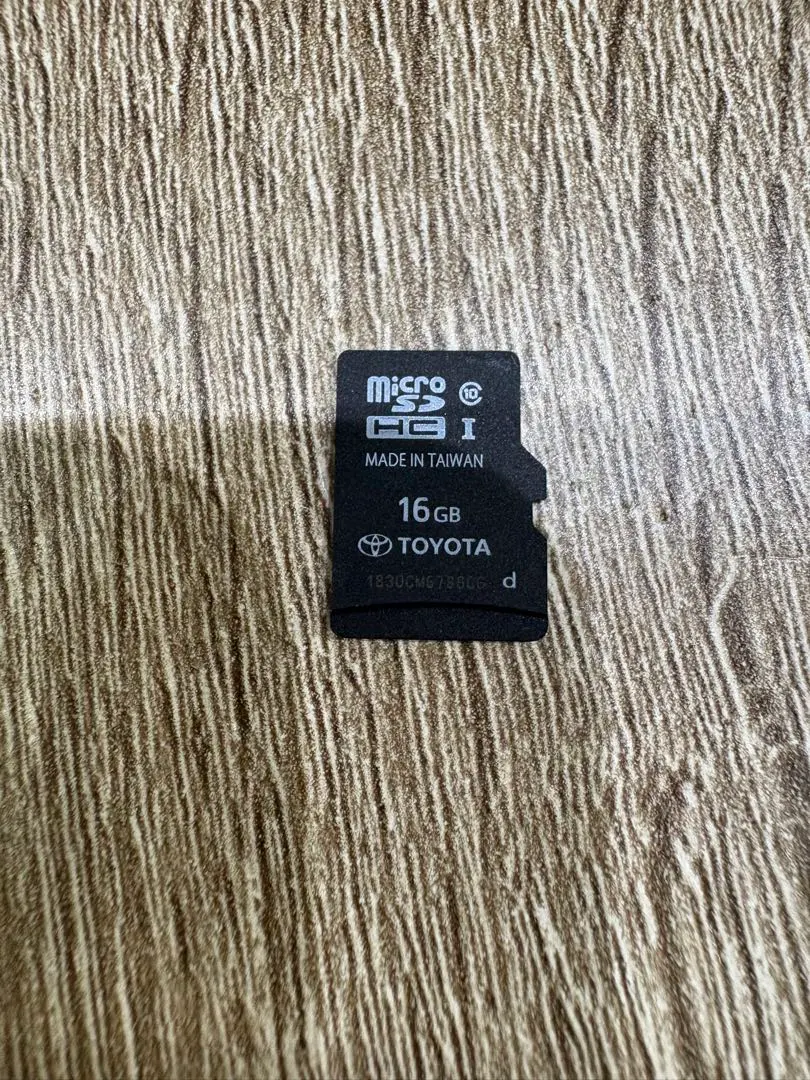 DSZT-YC4T ナビSDカード 2021年春版 トヨタ純正ナビ SDカード 08675-0BE69 2023年 秋版 地図更新