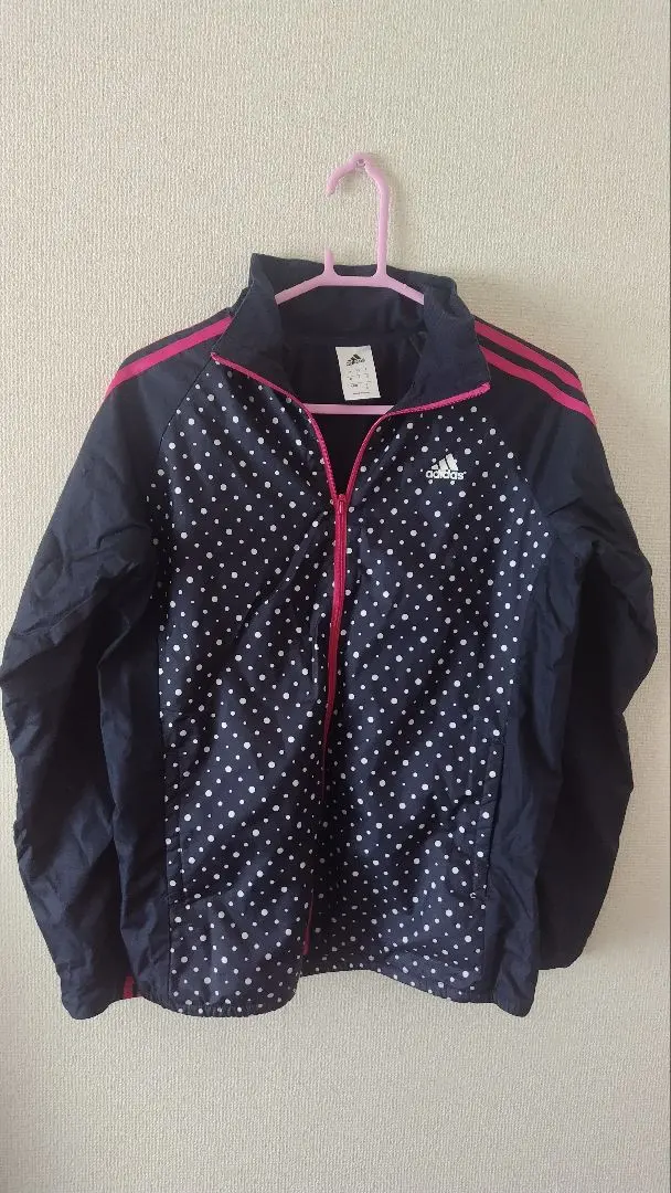 愛迪達運動服♪ 的縮圖