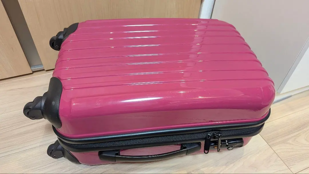 【未使用】モアエルグ キャリーケース スーツケース ブラック 鍵,ストッパー付き 未使用】モアエルグ キャリーケース スーツケース ブラック 鍵