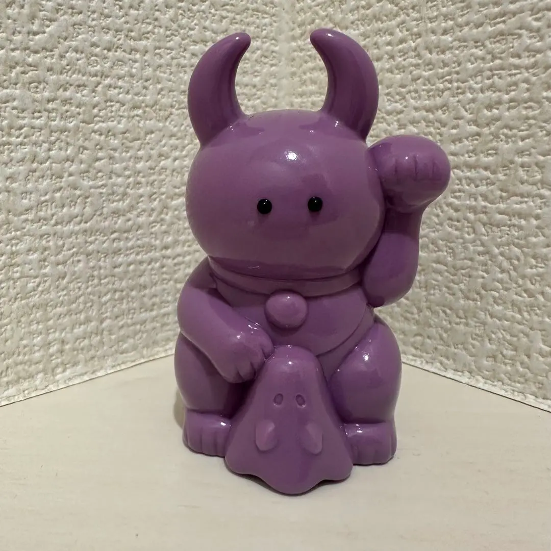 ウアモウ uamou キングおばけちゃん　ソフビ　ビッグサイズ ウアモウ uamou キングおばけちゃん ソフビ ビッグサイズ - メルカリ