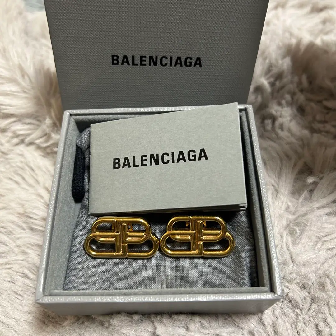 BALENCIAGA ピアス（両耳） 2025年最新】バレンシアガ ピアス(両耳用)の人気アイテム - メルカリ