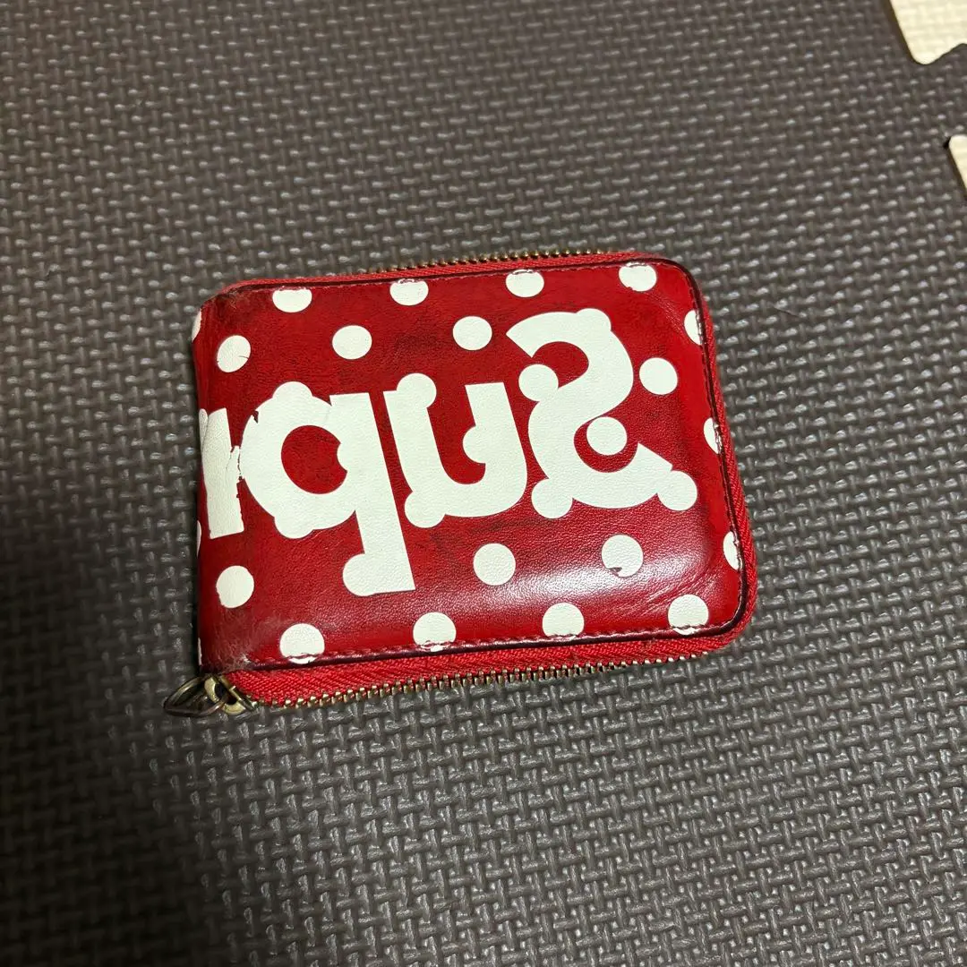 Supreme（折り財布）のフリマアイテム一覧