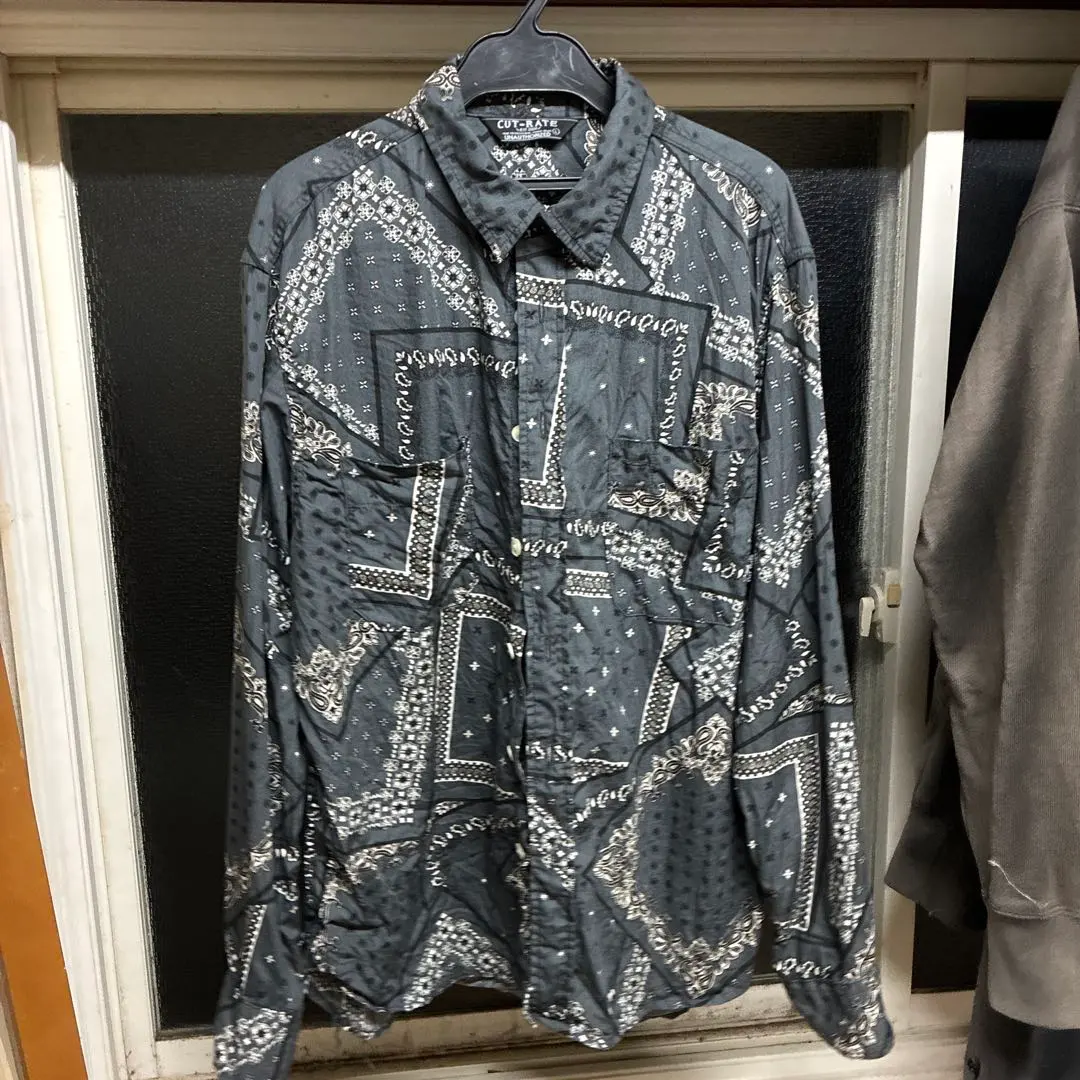 Thumbnail of CUT RATE Bandana Pattern Long Sleeve Shirt - Gray Paisley