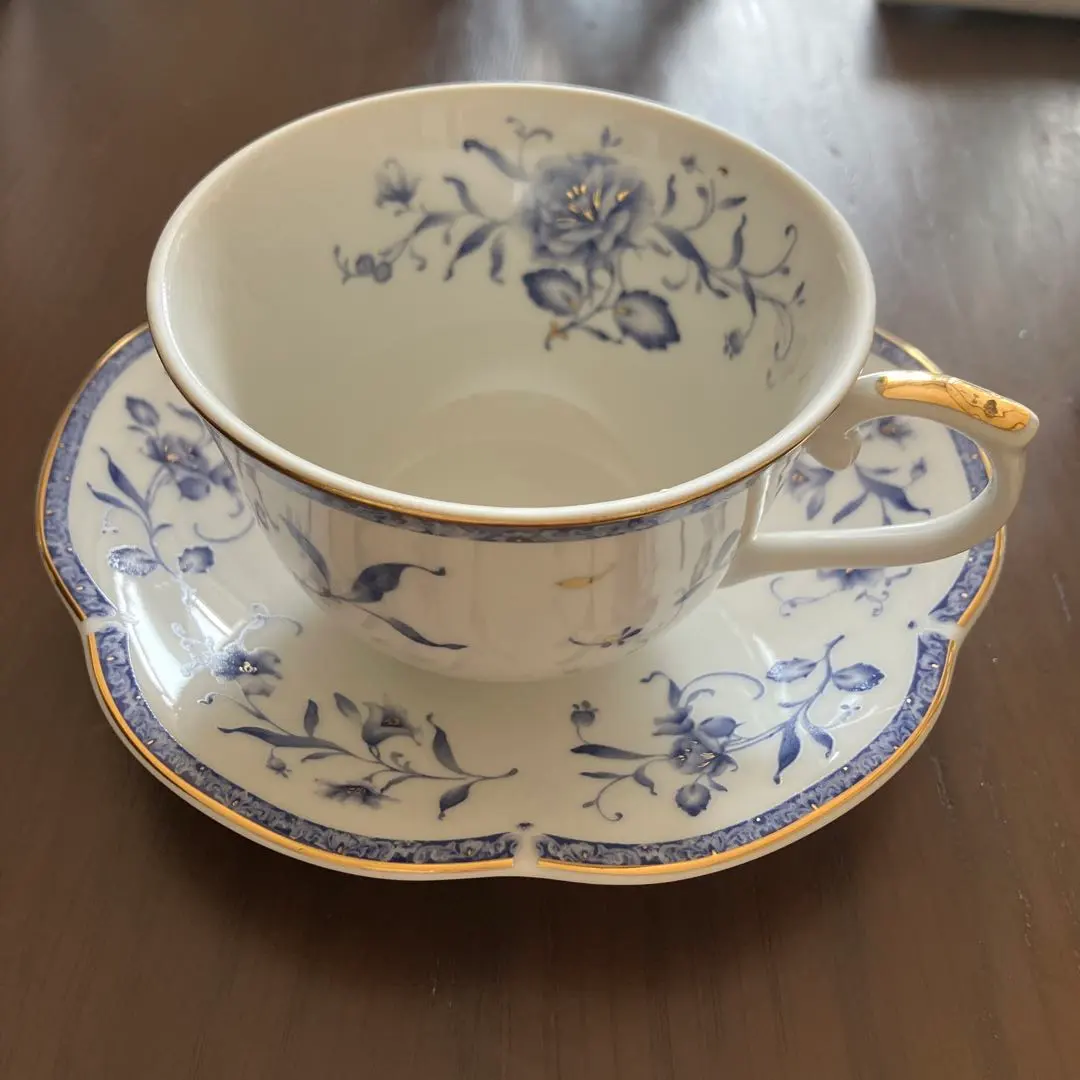 鳴海 咖啡杯 & 茶碟 3 件組，附贈 Kaldi 滴漏式咖啡 的縮圖