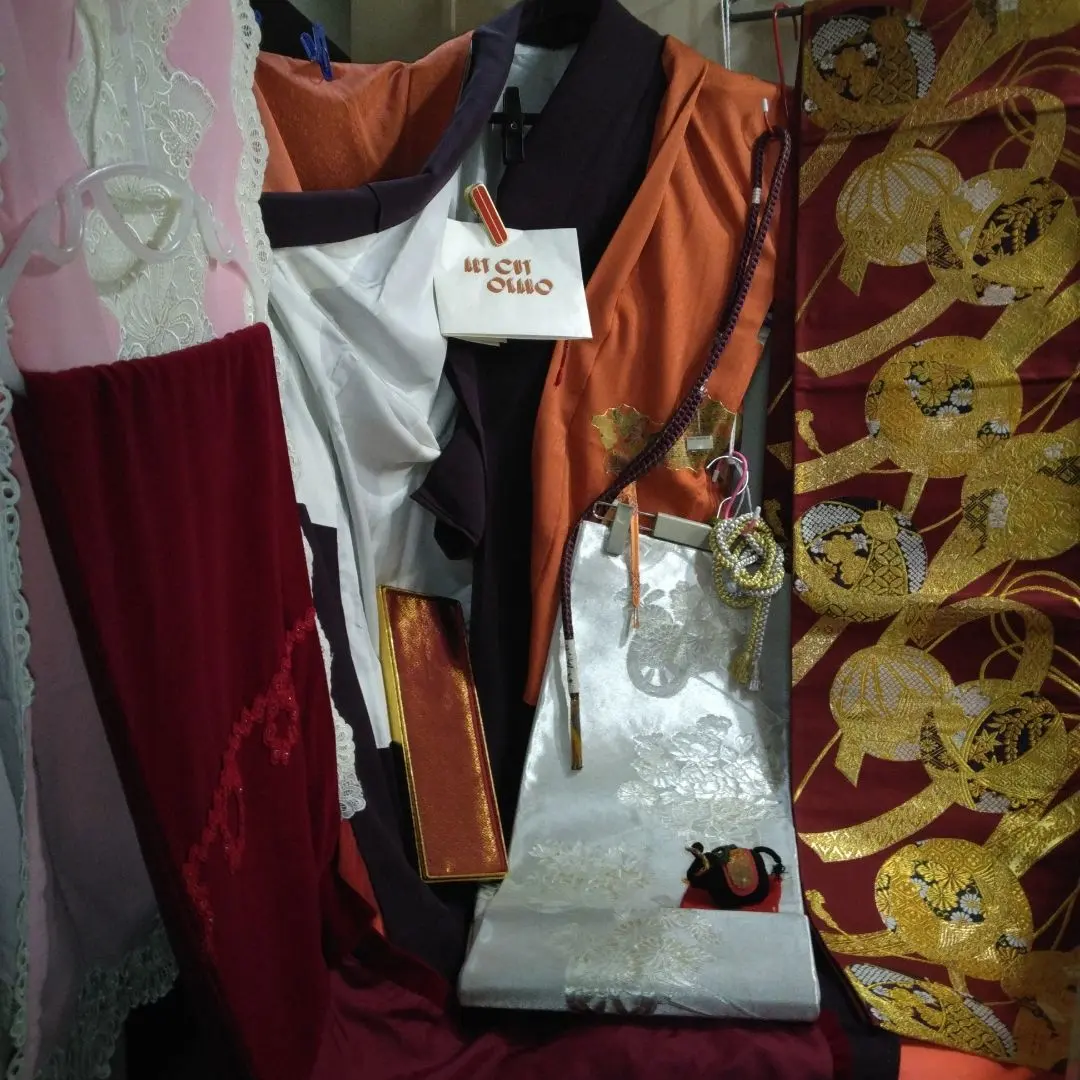 一件紋 和服長度159 裄65～兩條袋帶～兩條披肩～羽織外套～高品味入浴劑贈品盒 的縮圖