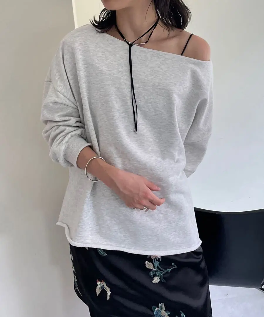 omekashi オフショルスウェット 2025年最新】omekashi オフショルスウェットの人気アイテム