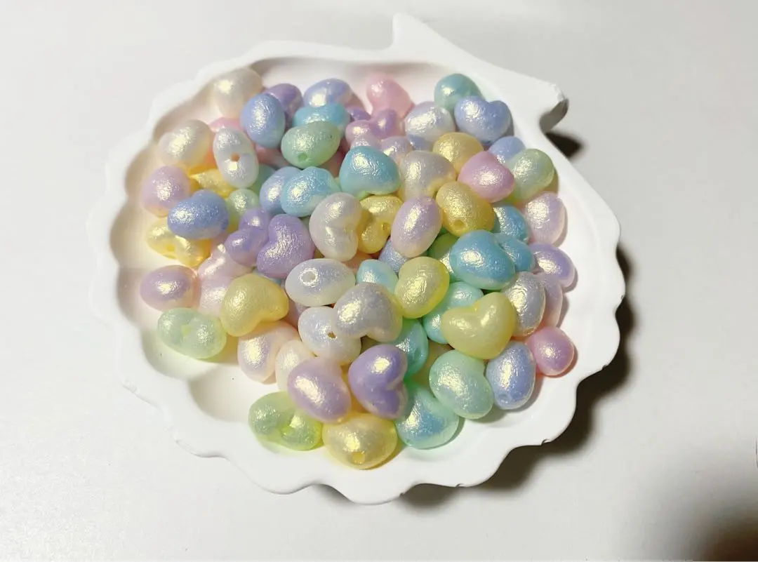 Thumbnail of 100 Pastel Heart Acrylic Beads