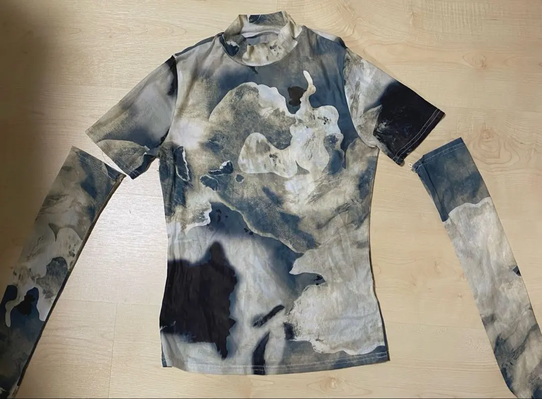 透膚襯衫 的縮圖