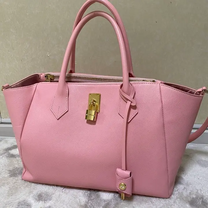 【美品】サマンサタバサ　アゼルラフィー　オールウェイズハッピー　A4収納 美品】サマンサタバサ アゼルラフィー オールウェイズハッピー