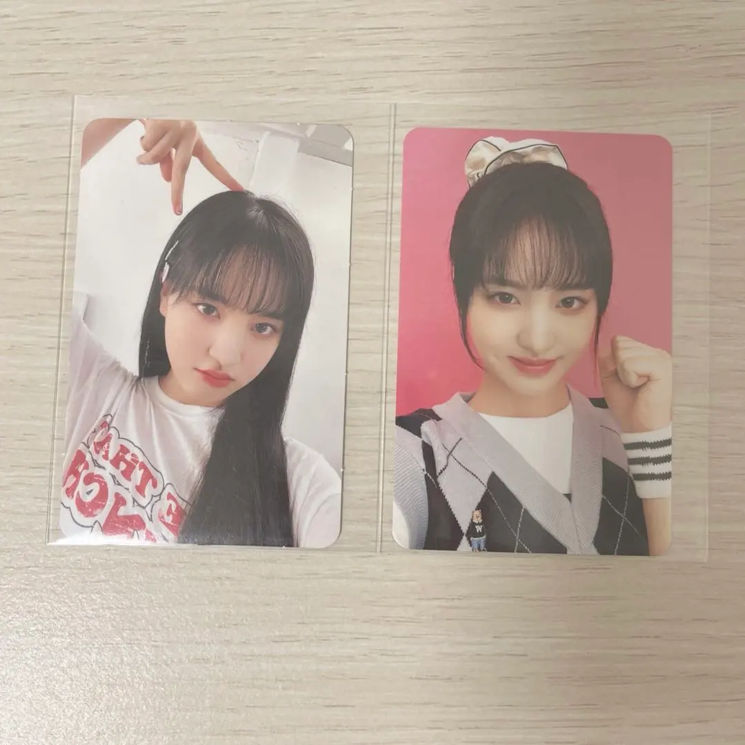 Thumbnail of Liz Photocard IVE Season's Greetings 2023