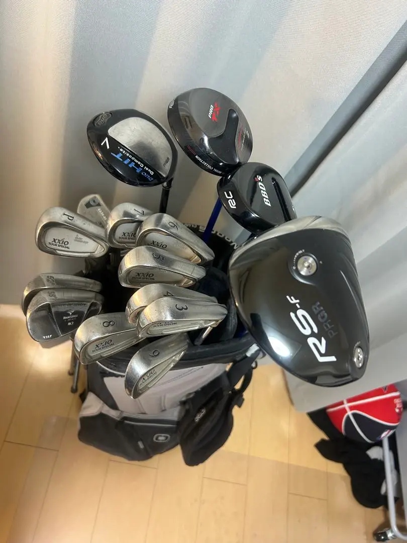 Thumbnail of Golf club set