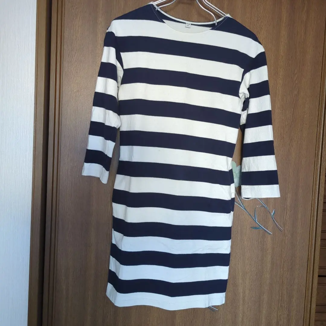 Thumbnail of Uniqlo Striped 3/4 Sleeve Tunic T-shirt