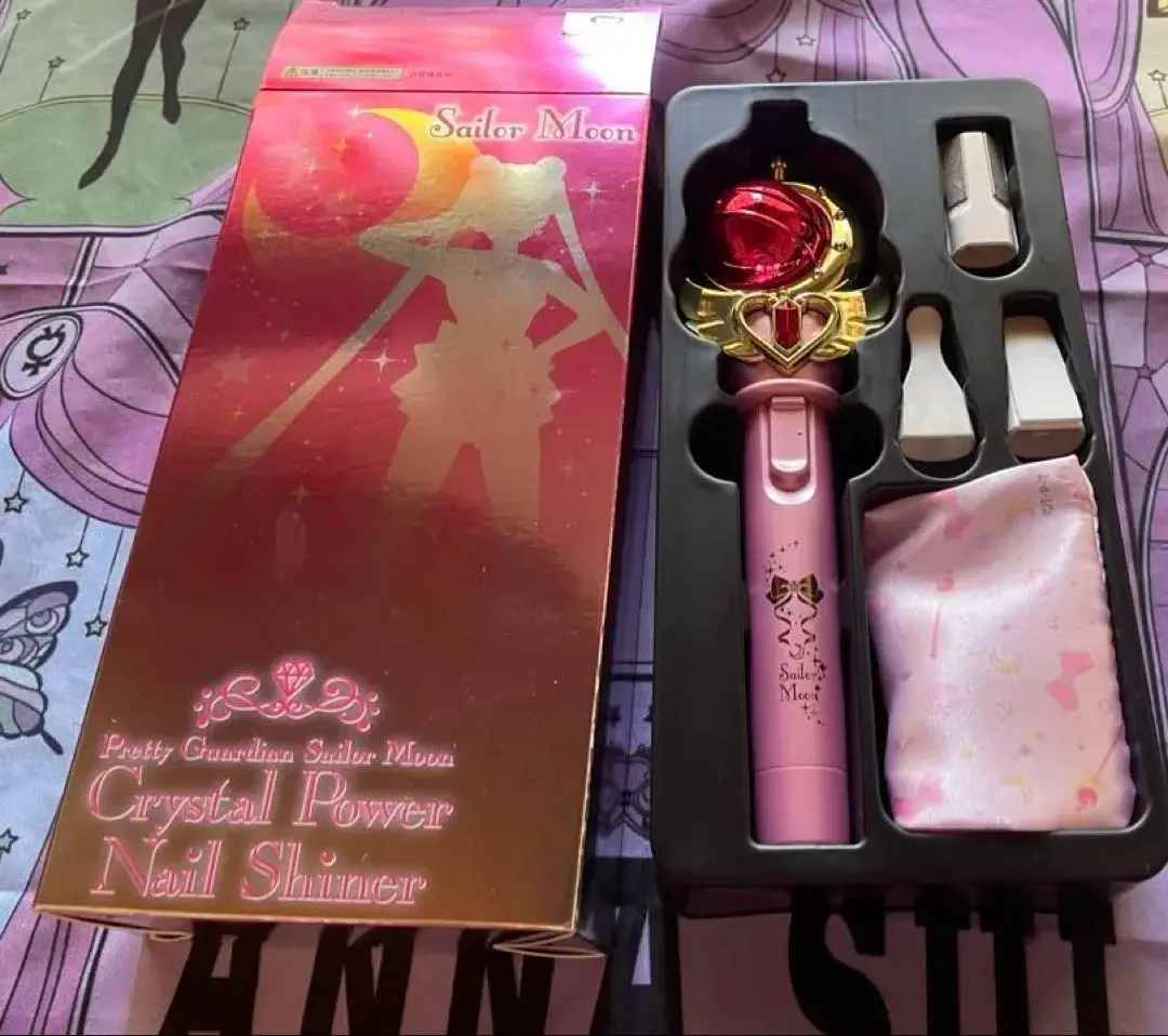 美少女戦士セーラームーン クリスタルパワーネイルシャイナー セーラームーンのロッドでネイルケア。甘皮処理～ツヤ出しが1本