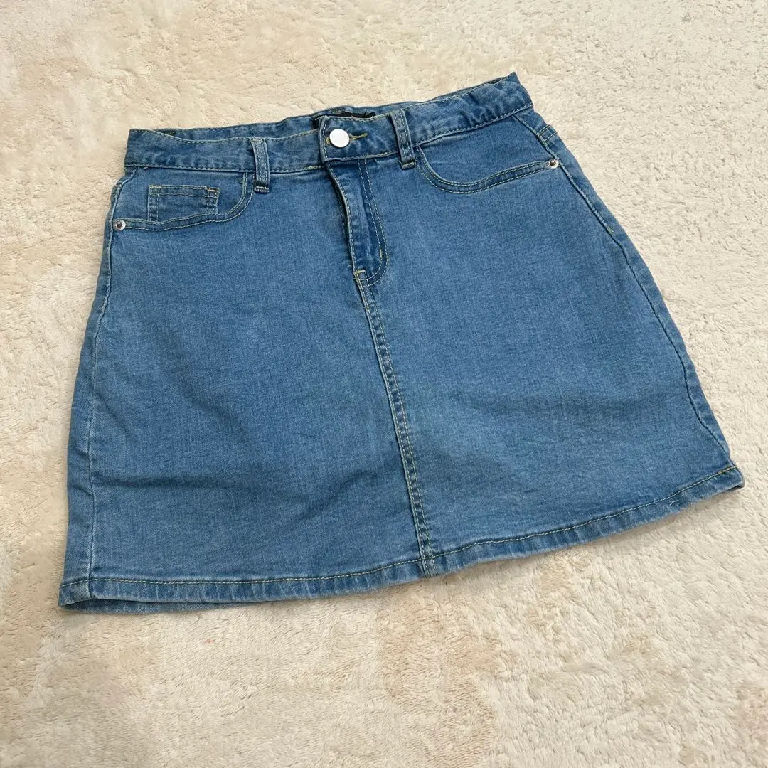 Thumbnail of denim skirt