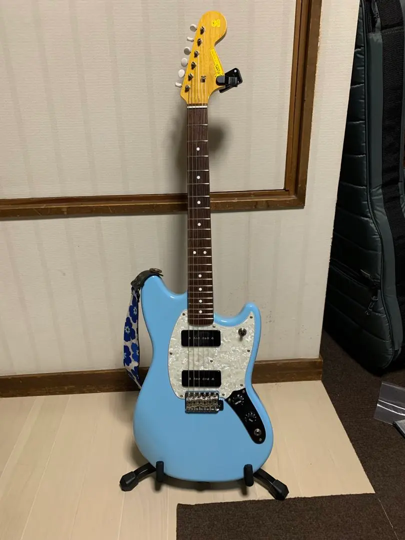 ⭐️女性ワンオーナー⭐️Fender⭐️Squire⭐️CYCLONE⭐️ダフネブルー ⭐️女性ワンオーナー⭐️Fender⭐️Squire⭐️CYCLONE