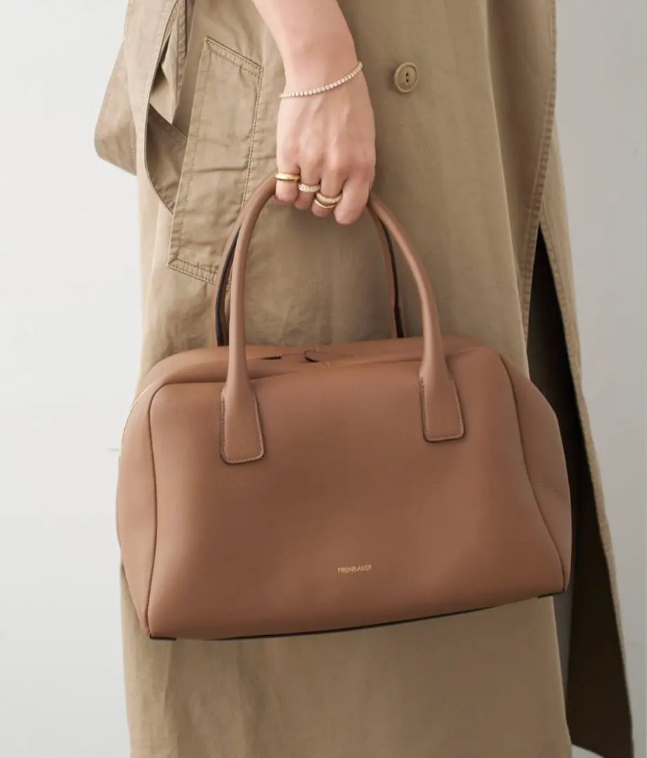 新品未使用品　FRENZLAUER ブラウンレザーハンドバッグ　Mii 新品未使用品 FRENZLAUER ブラウンレザーハンドバッグ Mii 楽天