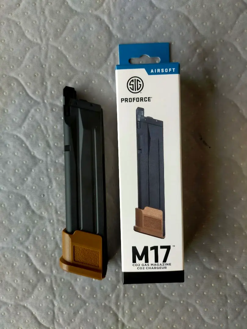 SIG M17 M18 co2マガジン ライラックス BK 未使用品 SIG SAUER ProForce M17 CO2 GBB BLACK Magazine