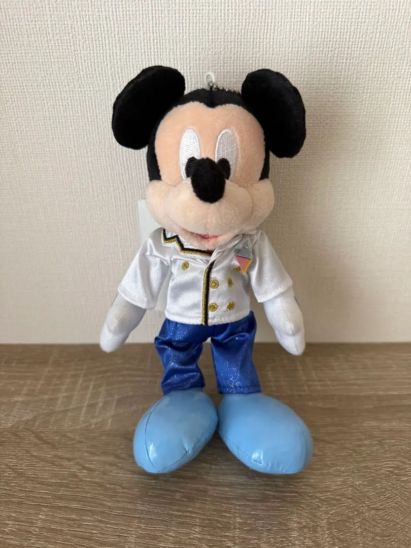 ミッキー ディレクター ぬいぐるみバッジ キーホルダー ディズニー ディレくん ディズニーシー・プラザで会えるディレクターコスチューム！東京