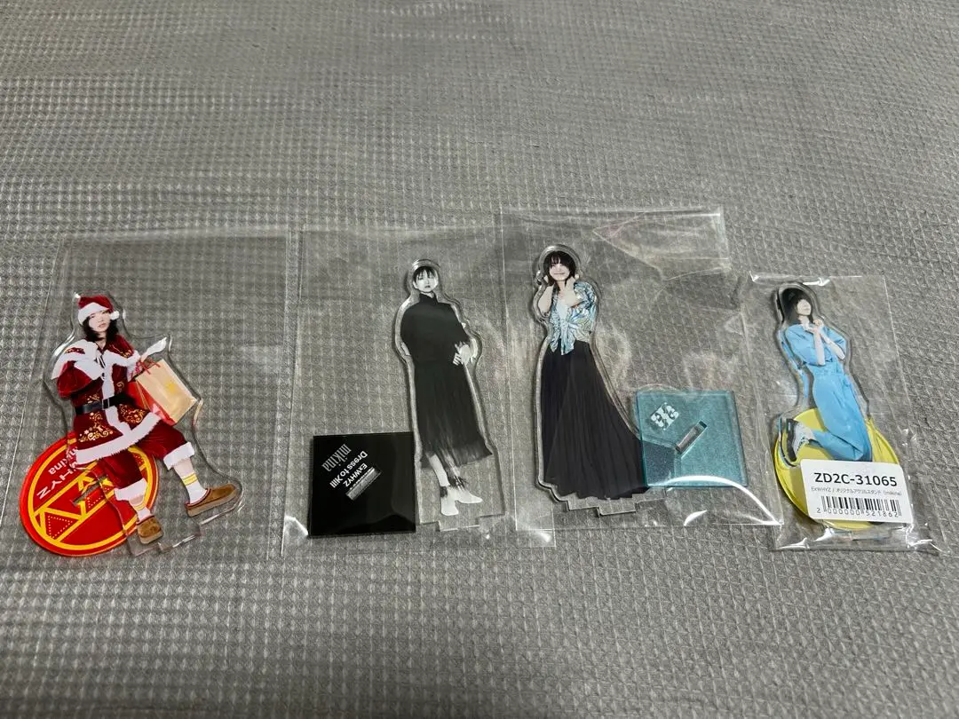 ExWHYZ イクスワイズ mikina アクスタ - メルカリ