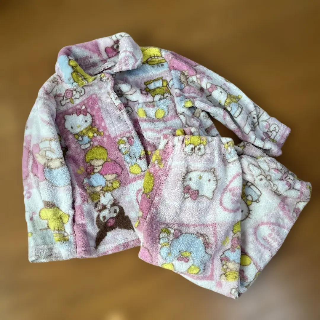 Thumbnail of Sanrio Fluffy Pajamas 100cm