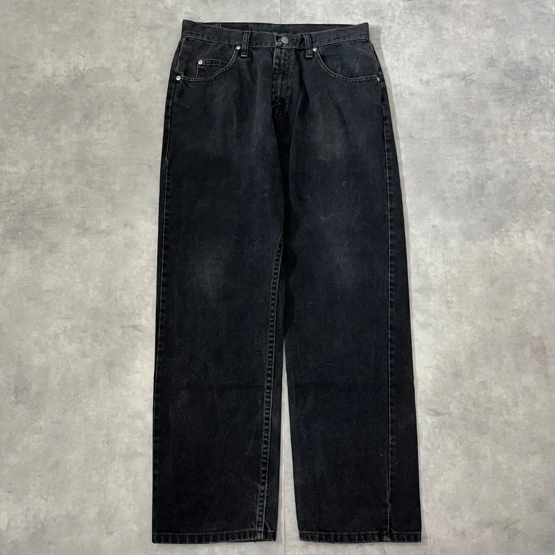 Thumbnail of Wrangler W32 Black Denim Vintage Black 15372
