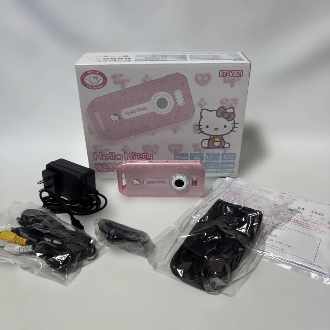 23時までセール　新品未使用　ハローキティ　デジタルムービーイメージャー　カメラ 未使用品 激レア courreges ハローキティ Y2K 限定 デジタル
