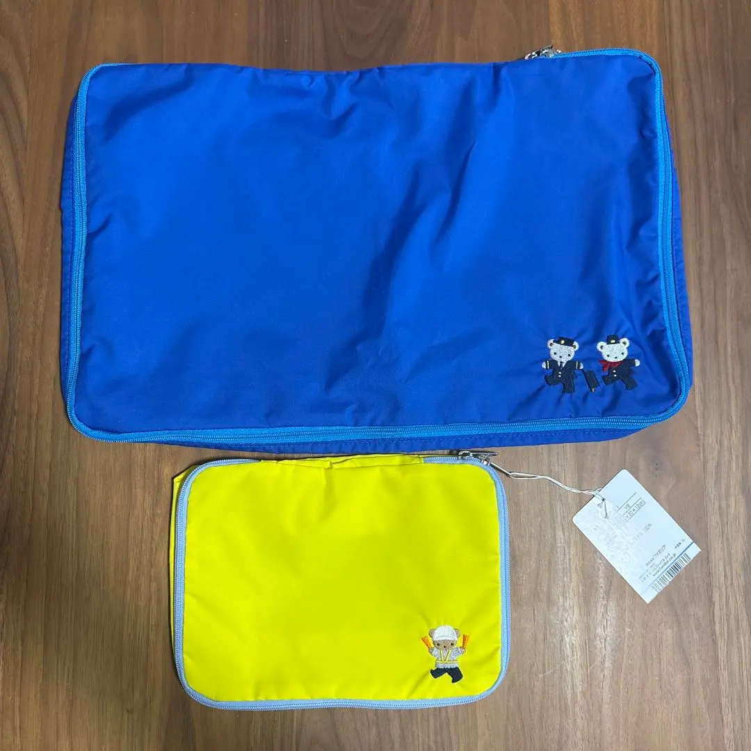 2025年最新】familiar トラベルポーチの人気アイテム - メルカリ