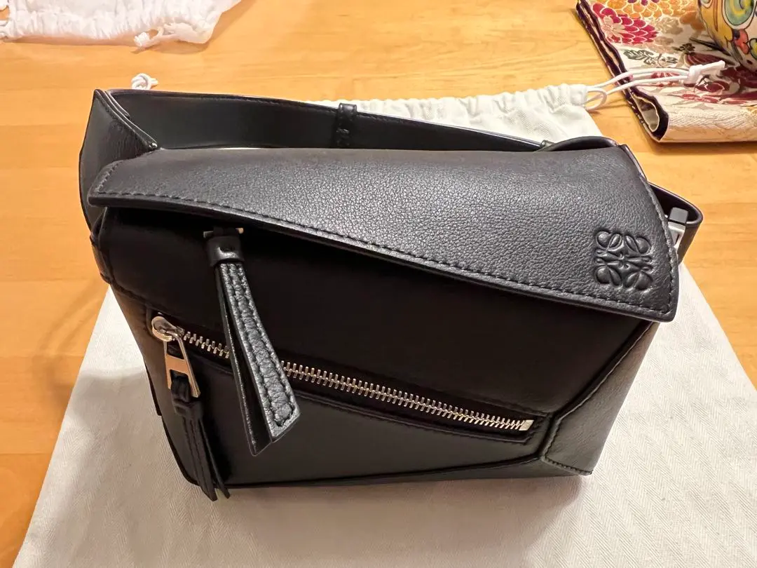完売間近◆【LOEWE】パズル*スモール*グレインカーフ*バムバッグ 関送込【LOEWE】パズル*スモール*グレインカーフ*バムバッグ