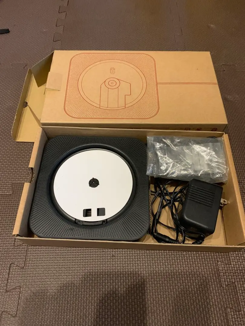 サンリブシティ小倉】おうち時間に音楽を。壁掛式CDプレーヤー