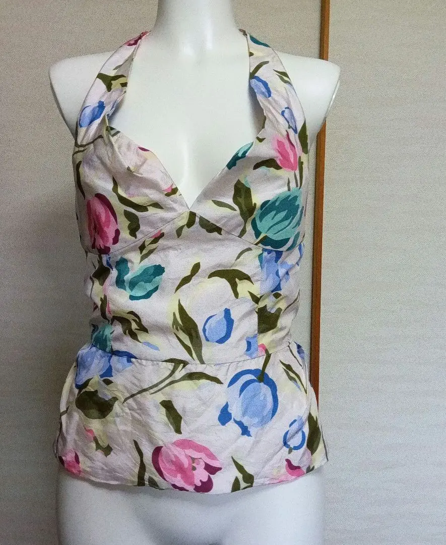 Vivienne Westwood 花柄 ホルターネック ビスチェ オーヴ 38 Vivienne Westwood 花柄 ホルターネック ビスチェ オーヴ 38