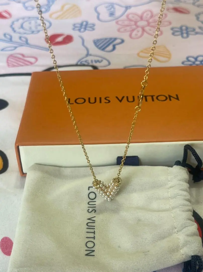 ルイヴィトン コリエ エセンシャルV ペルル ネックレス ゴールド　LV パール 楽天市場】【ジュエリー】LOUIS VUITTON ルイ ヴィトン コリエ