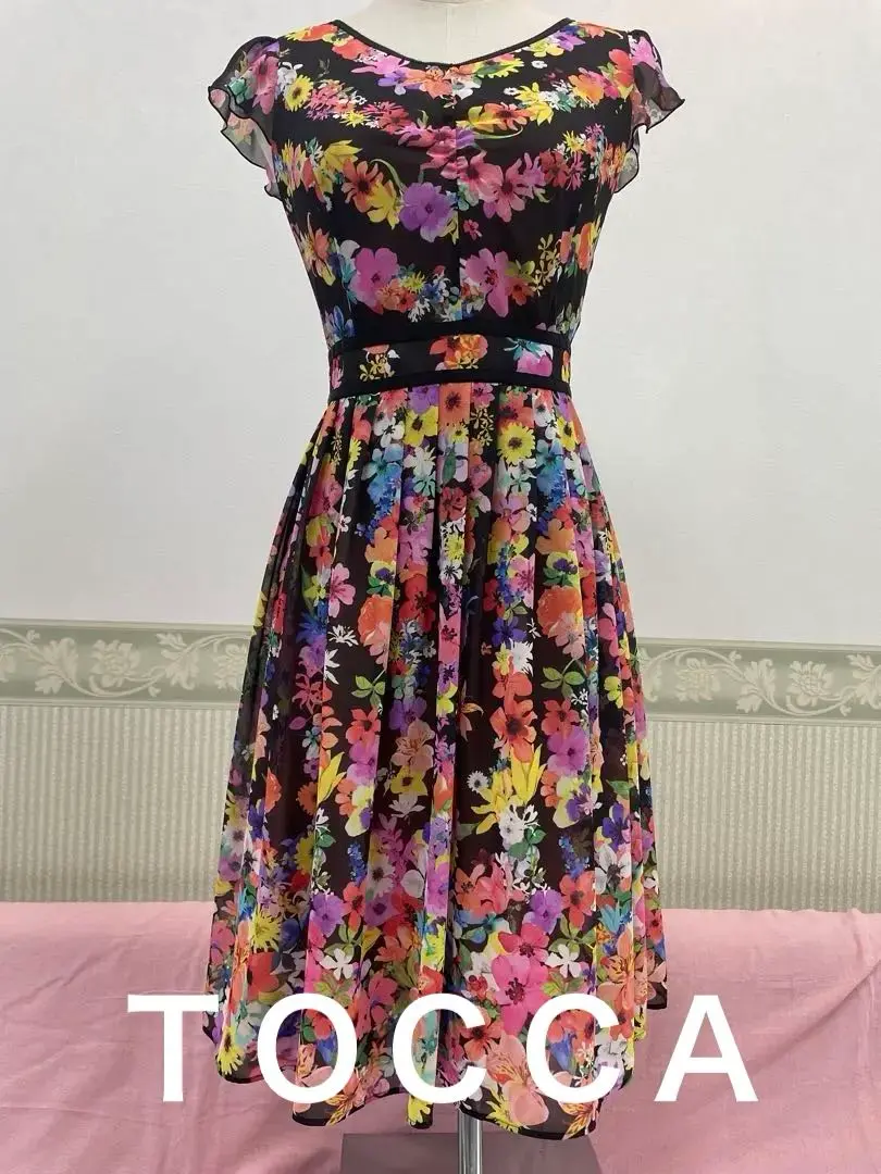 【超美品】TOCCA 花柄 ノースリーブ　ワンピース　Aライン　Sサイズ TOCCA トッカ ノースリーブワンピース サイズ:0 ピンク