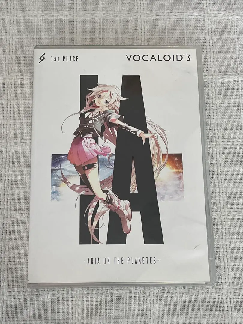 VOCALOID™3 Library IA ＋ Editor スターターパック Amazon.co.jp: VOCALOID3 スターターパック IA- ARIA ON THE