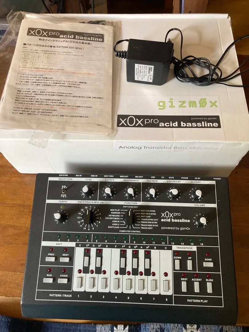 国産x0xb0x（303クローン）『gizm0x x0x-pro』 実機レビュー