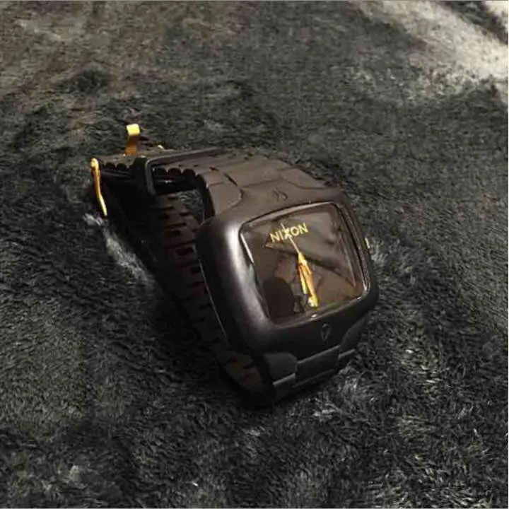 NIXON RUBBER PLAYER【マットブラック×ゴールド】希少　廃盤品 NIXON ニクソン THE PLAYER ブラック×ゴールド USED【美品