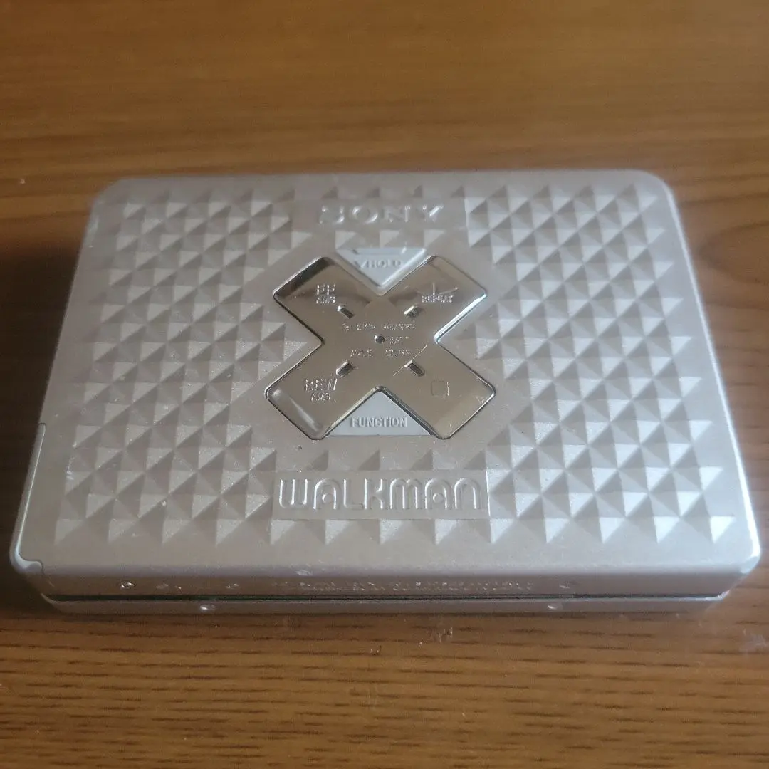乾電池ケース付きSONY カセットウォークマン WM-EX655 整備品 ◇◇SONY WM-EX655 ソニー walkman カセットプレーヤー