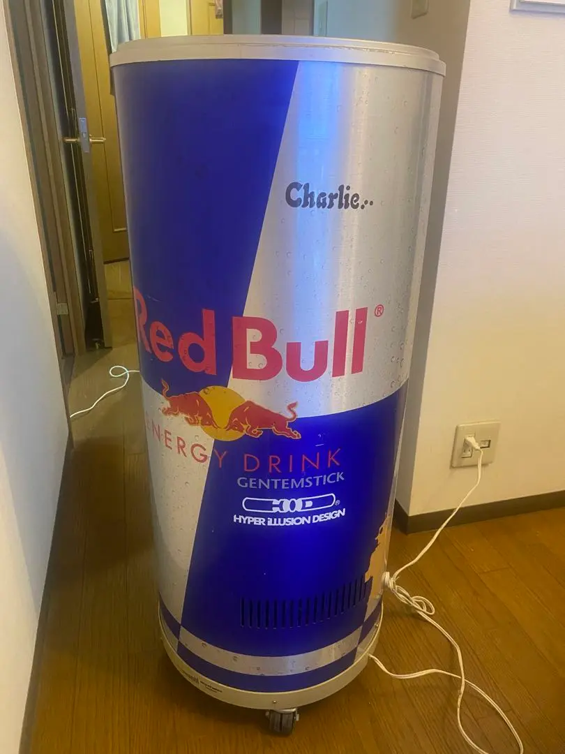 Red Bull 冷蔵庫 コンパクト ガラス扉　非売品 良品】RedBull レッドブル 小型冷蔵庫 ショーケース 非売品 希少