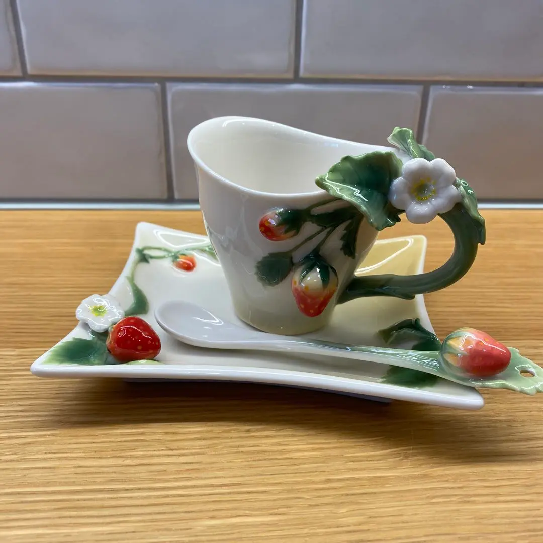 ふか様新品華麗なる立体陶翔舞千　マイセン Magnificence Flower PRODUCE by MAISEN 陶翔舞千 マイセン