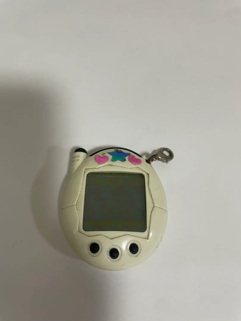 たまごっちプラス　限定白 Amazon.co.jp: たまごっちプラス 白 : おもちゃ