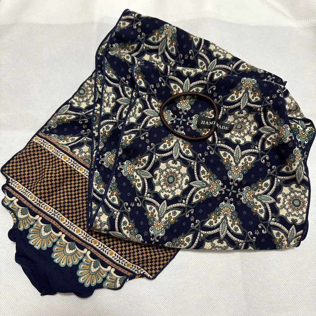 Thumbnail of Hair tie