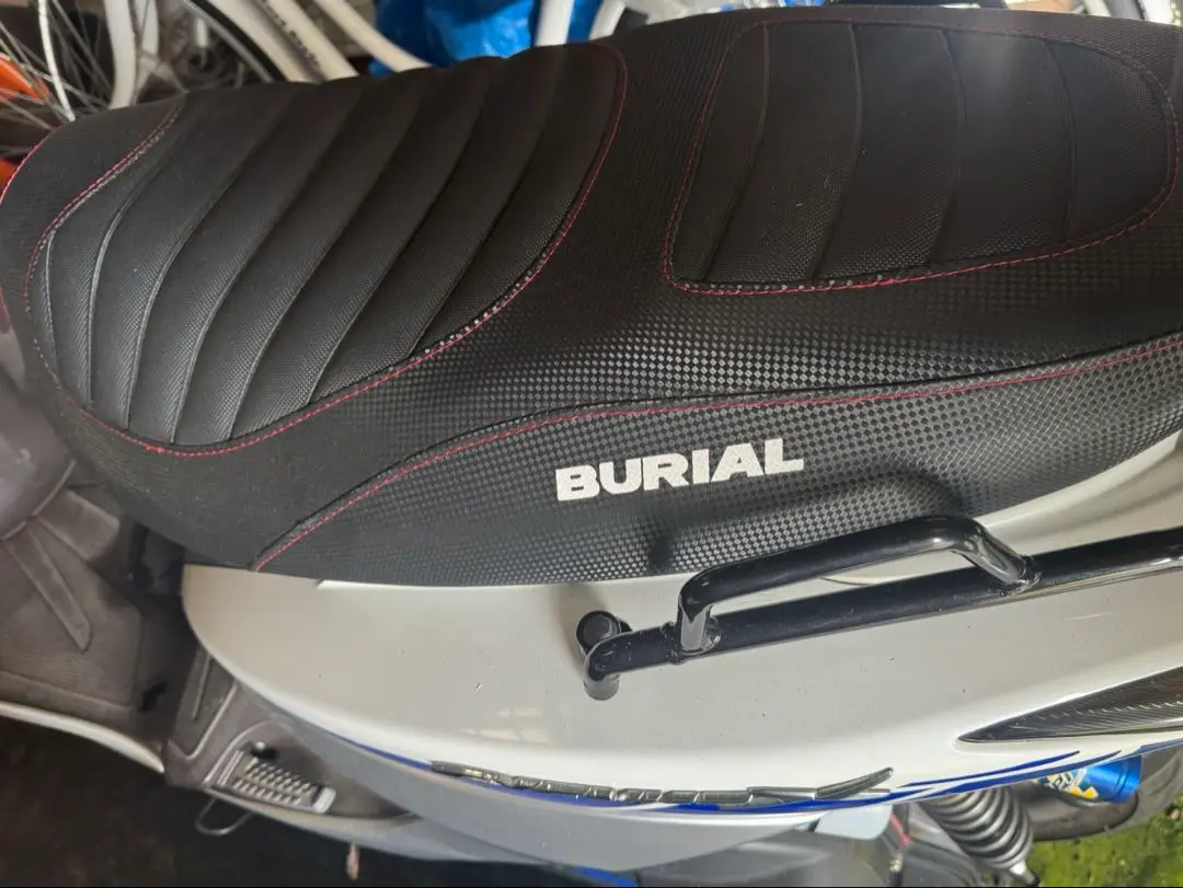 シグナスX 5型用　ローダウンパイピングシート　超美品　完売品　希少　SED8J シグナスX 5型用 ローダウンパイピングシート 超美品 完売品